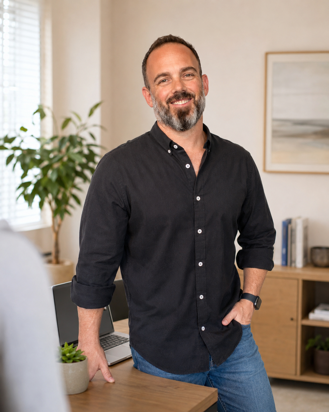 Dr. Jeremy Ellis discussing weight-loss roadblocks during a one-to-one consultation